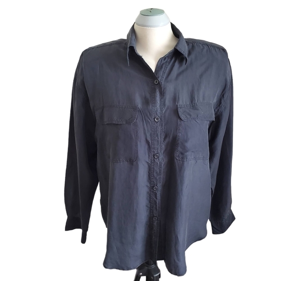 Grey Opaque Casual Buttoned Top